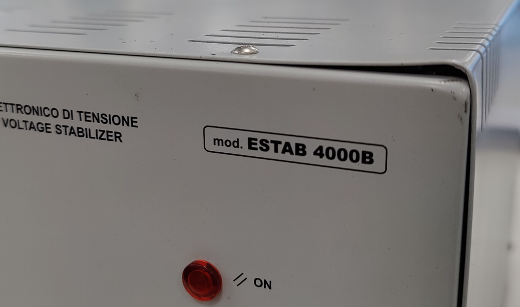 Stabilizzatore di tensione Microset 4000VA 23x24x31,5cm grigio - ESTAB4000B 03