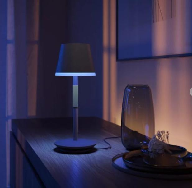 Lampada da tavolo led Philips Hue Go portatile e ricaricabile nera - 40459500 06