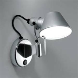 Tolomeo micro faretto orientabile da parete con interruttore alluminio 60w e14 alogena a044050