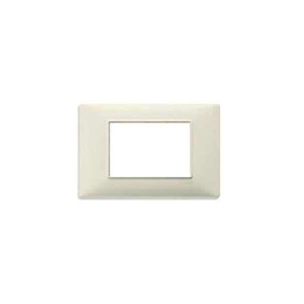 vimar vimar plana placca 3 moduli tecnopolimero colore beige 14653.03 - foto 1