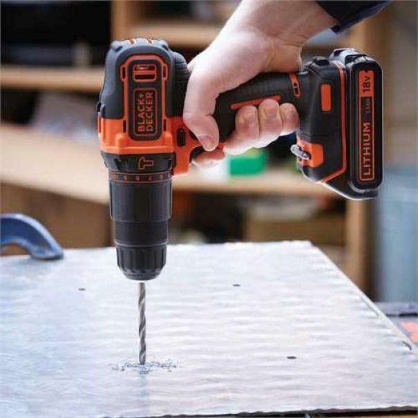 black & decker black & decker trapano avvitatore a percussione 18v litio in valigetta bdchd18k-qw - foto 2