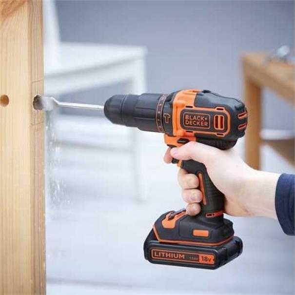 black & decker black & decker trapano avvitatore a percussione 18v litio in valigetta bdchd18k-qw - foto 3